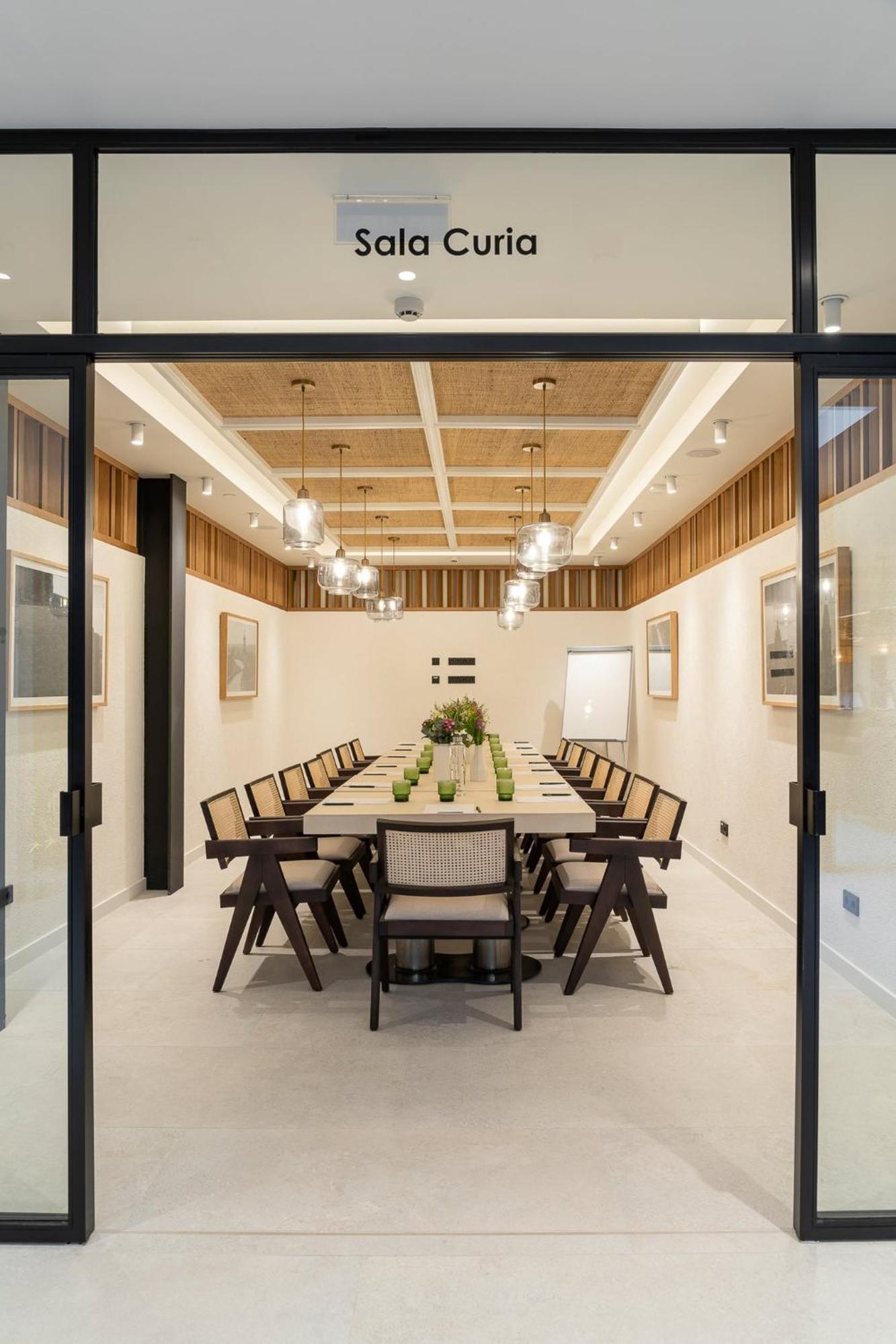 Sercotel Esteoeste لوغو المظهر الخارجي الصورة